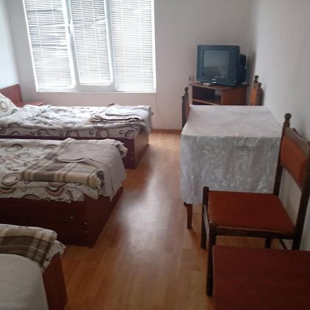 Хотел Оренда Dupnitsa Buitenkant foto