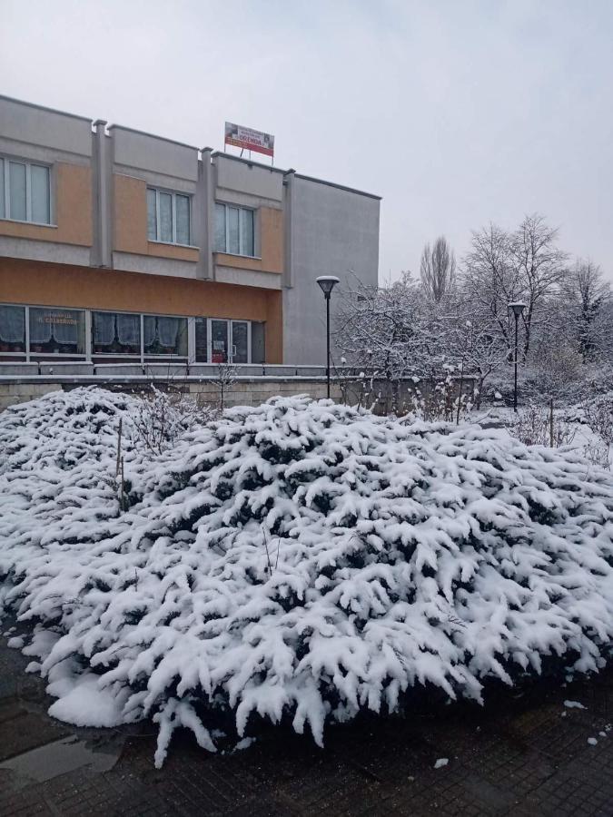 Хотел Оренда Dupnitsa Buitenkant foto